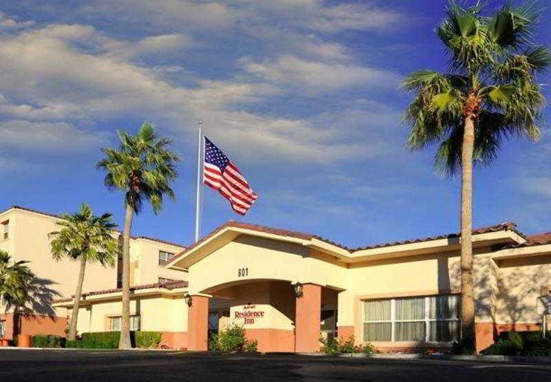 Residence Inn By Marriott Phoenix Airport Bagian luar foto